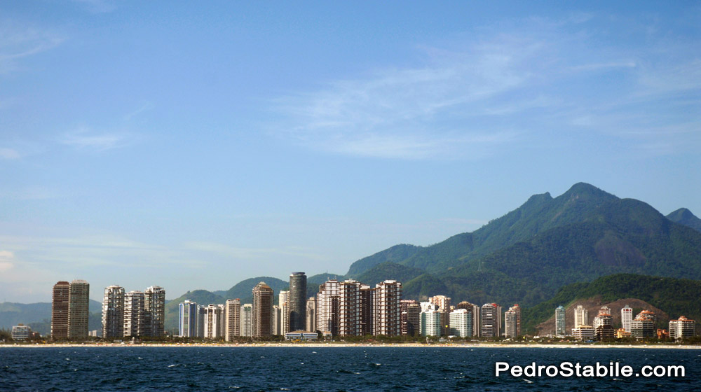 Vista_RJ_mar_02 Barra e Pico da Tijuca ©PedroStabile.com