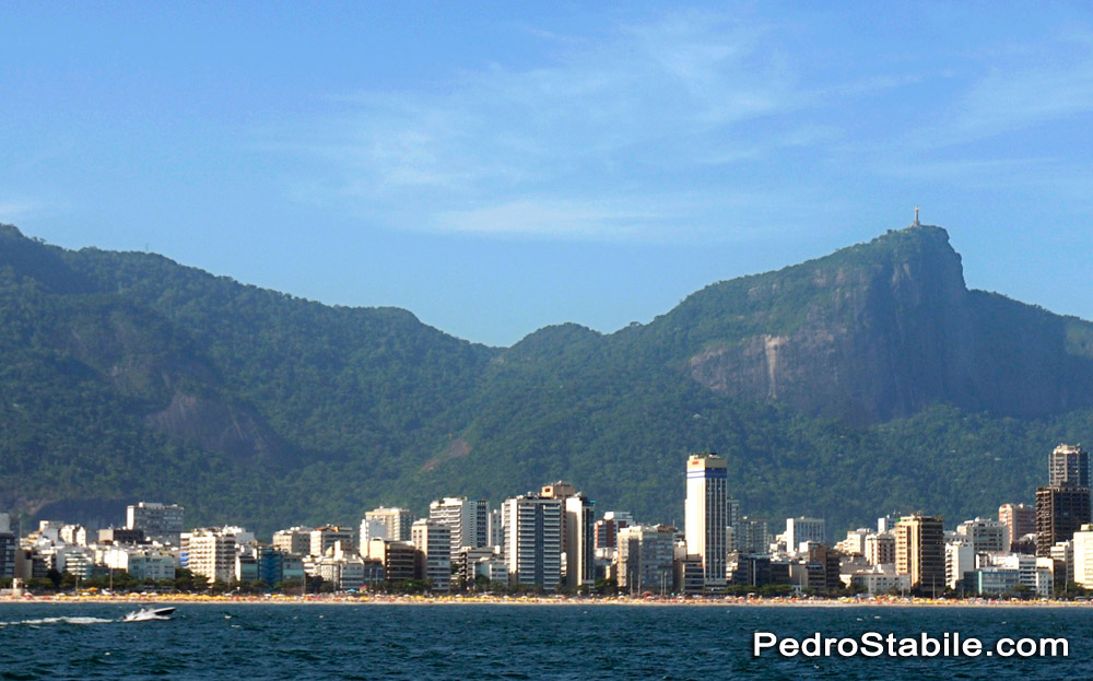 Vista_RJ_mar_06 Leblon e Corcovado ©PedroStabile.com