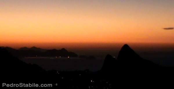 Amanhecer na rampa de asa delta da Pedra Bonita ©PedroStabile.com